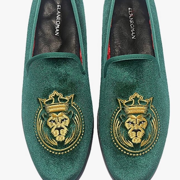 Loafers for Men Green Velvet Shoes of Fashion Embroidered Size 9 - Picture 1 of 13